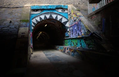 Cerbère au fil de l’art